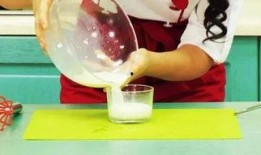 亲子美食爆料视频,跟随视频揭秘家庭美味制作过程