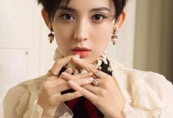 娱乐吃瓜姐娜扎英语